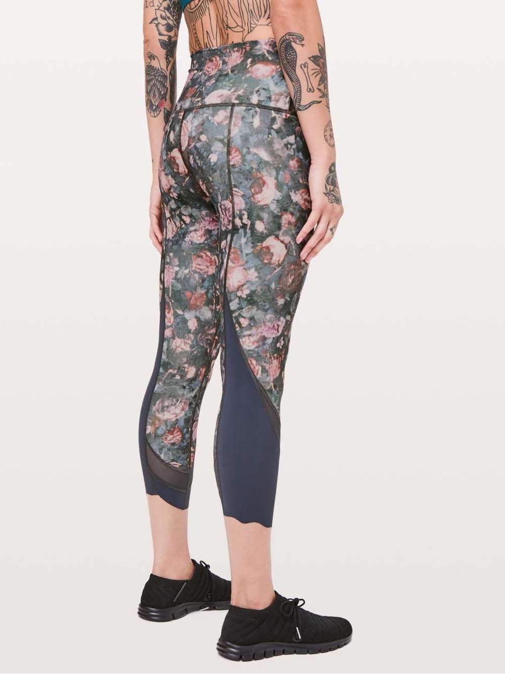 Lululemon Wunder Under Crop II Special Edition *Scallop 24” NWOT Size 12
